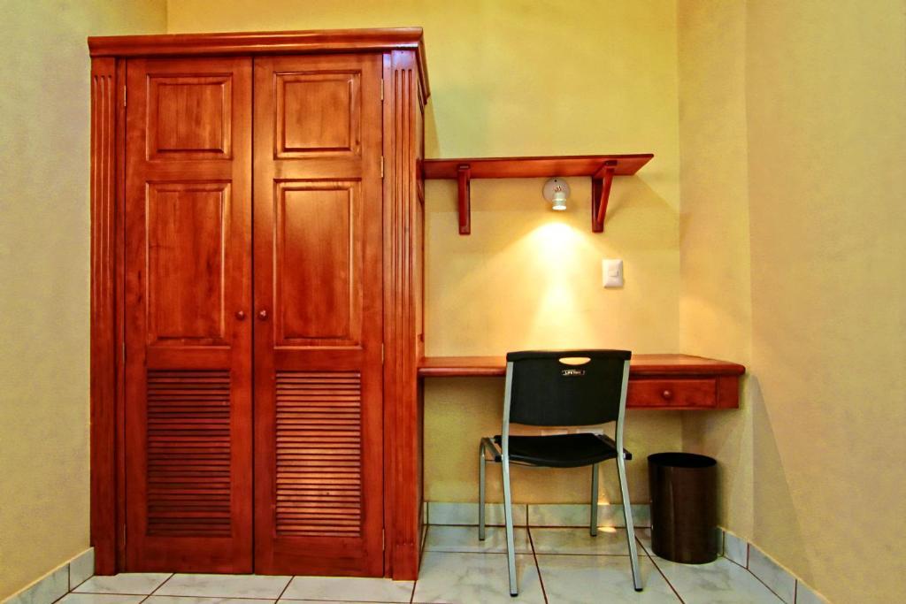 Hotel La Mar Dulce Granada Szoba fotó